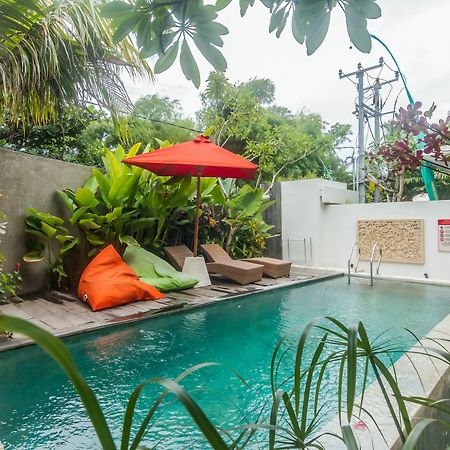 Zen Rooms Seminyak Kayu Jati Buitenkant foto