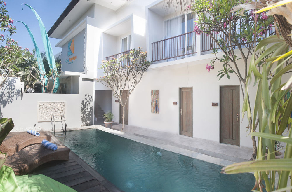 Zen Rooms Seminyak Kayu Jati Buitenkant foto