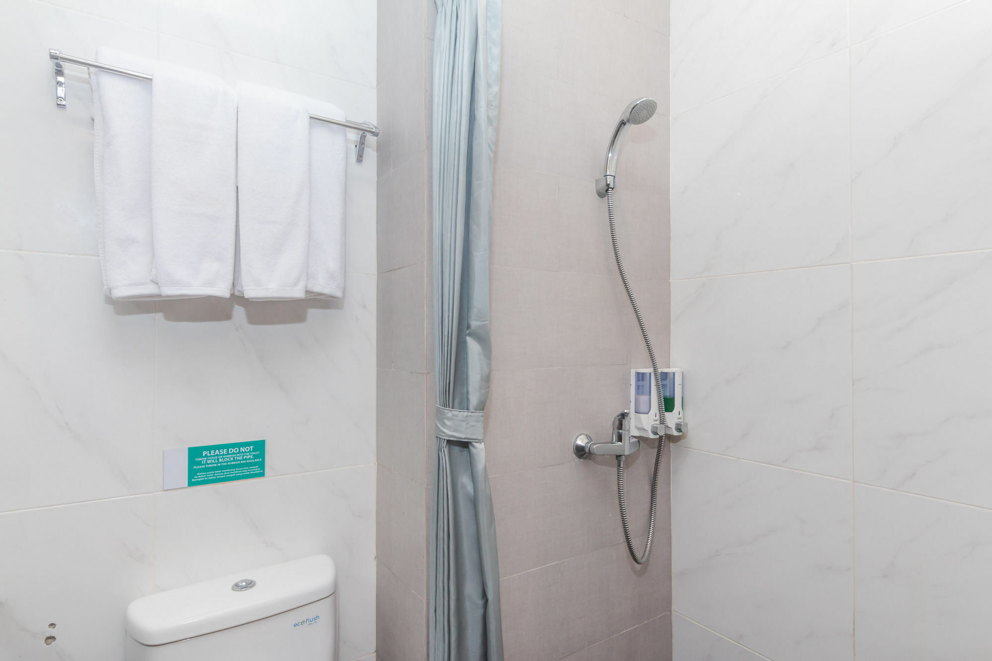 Zen Rooms Seminyak Kayu Jati Buitenkant foto