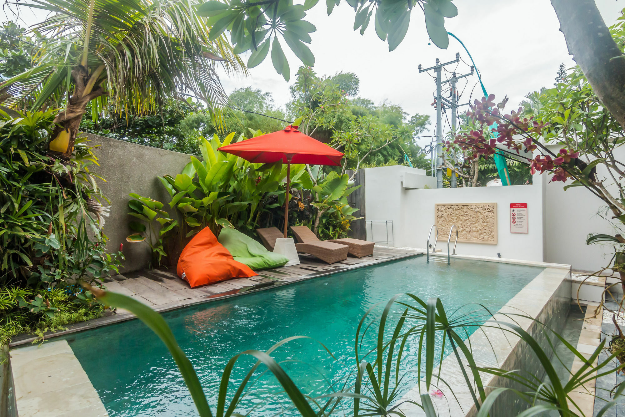 Zen Rooms Seminyak Kayu Jati Buitenkant foto